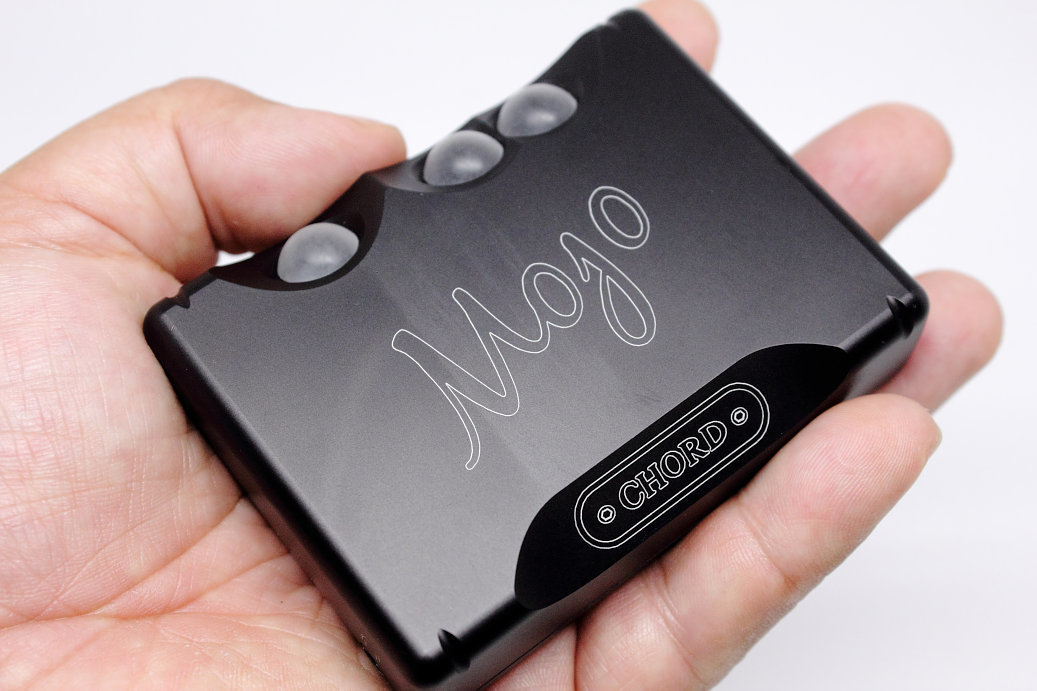 Chordの新しいポータブルDAC内蔵アンプ、Mojoレビュー: Music TO GO!