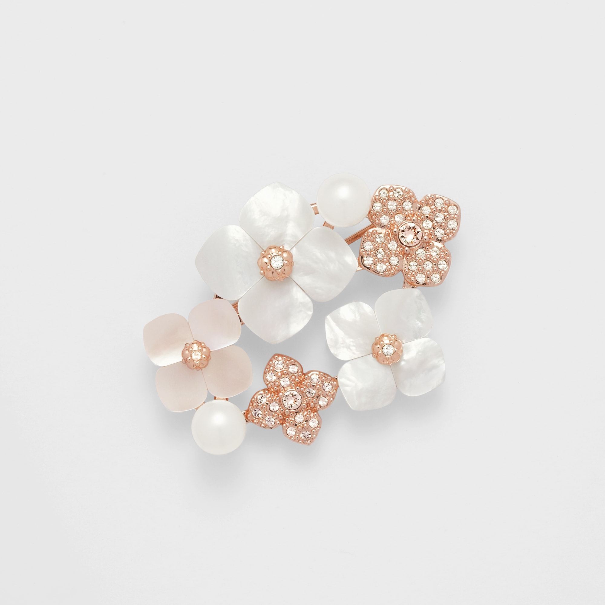 VBMV5025__XP シェルフラワー ブローチ｜ブローチ｜ヴァンドーム