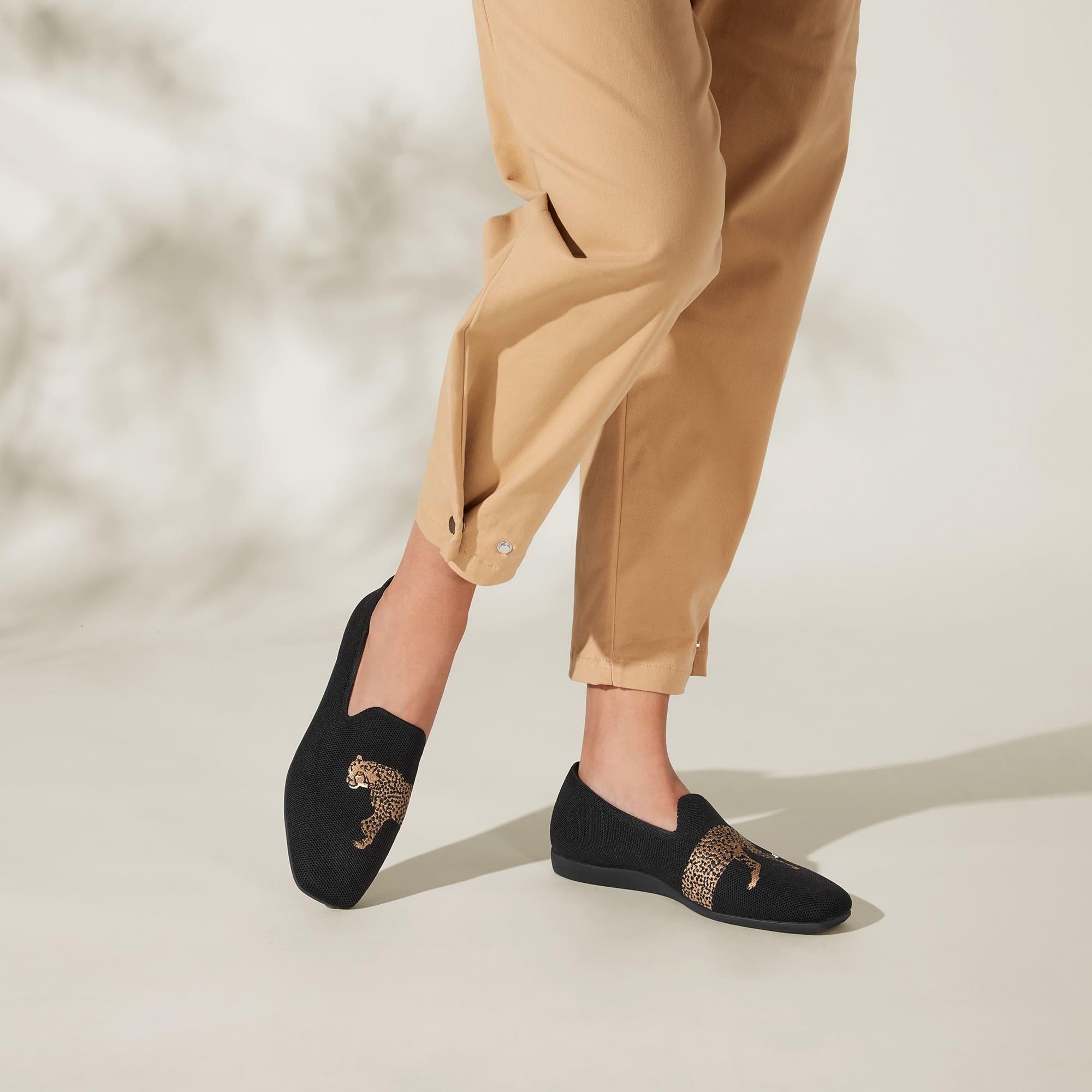 Samantha Walker] スクエアトゥ 超撥水 軽量厚底 ローファー – VIVAIA