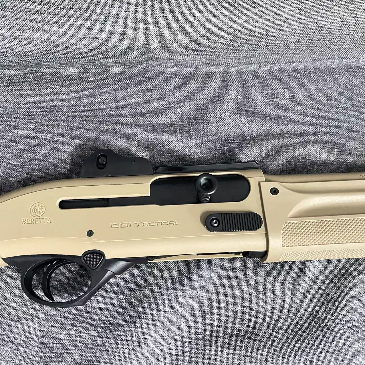 ベレッタ1301 シェルエジェクション電動ブローバック 排莢式 ショット