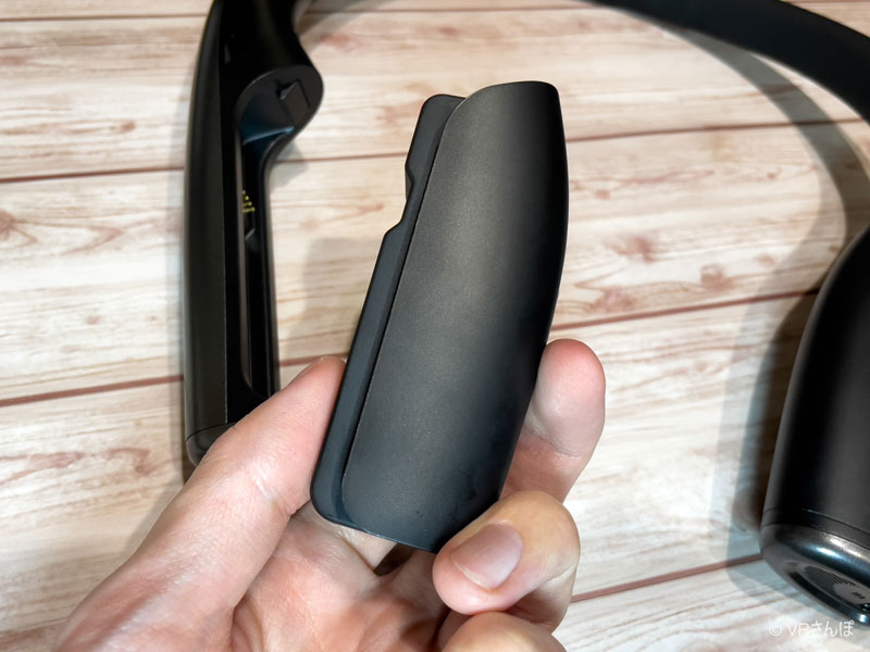 Meta Quest 3対応の首掛け大容量バッテリー「ZyberVR ネックバッテリー