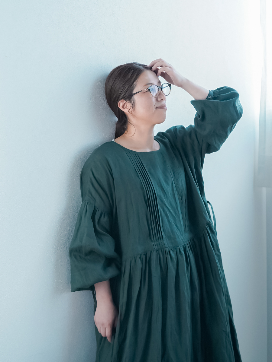 リネンドレス】ジュエリーはいらない！ ピンタック リネンドレス