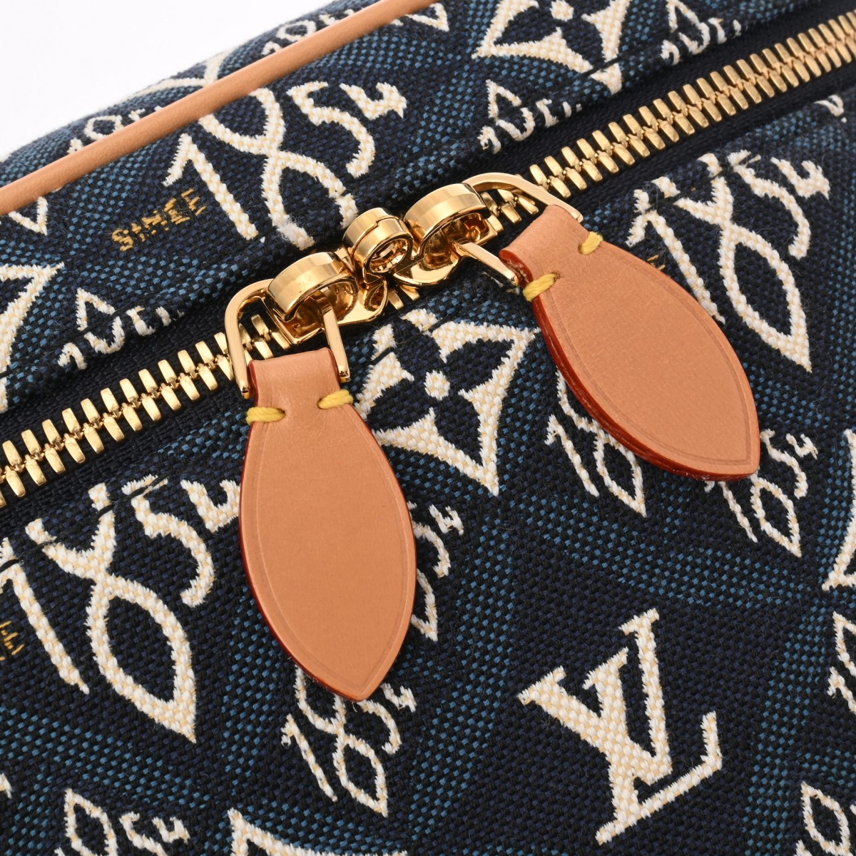 ルイヴィトン モノグラム since1854 ヴァニティ NV ブルー M57403