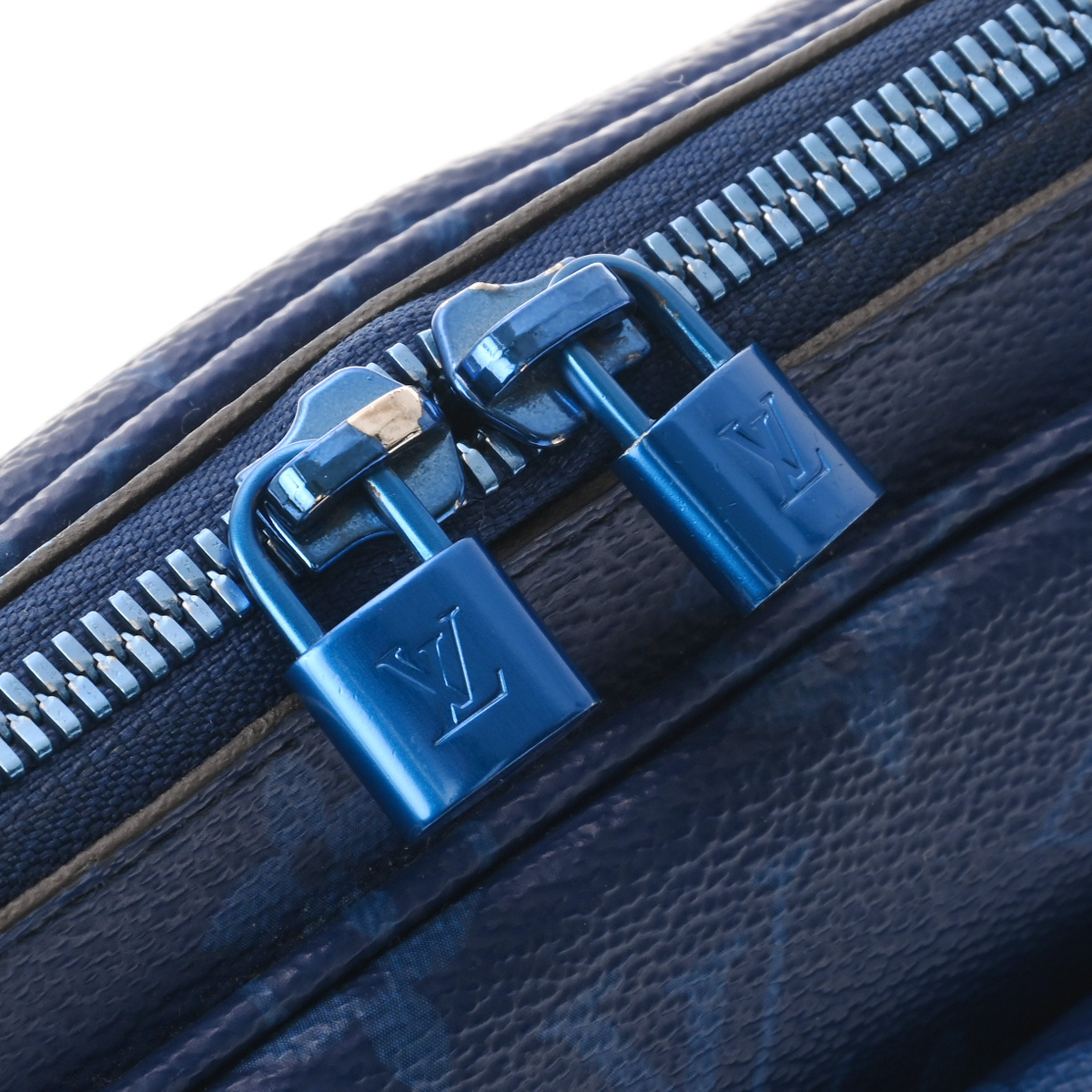 ルイヴィトン メッセンジャーPM ブルー M43829 モノグラムパシフィック