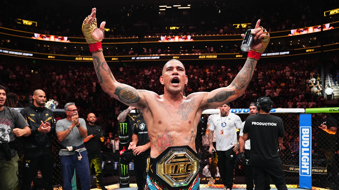 アレックス・ペレイラ、UFCライトヘビー級世界王座を防衛