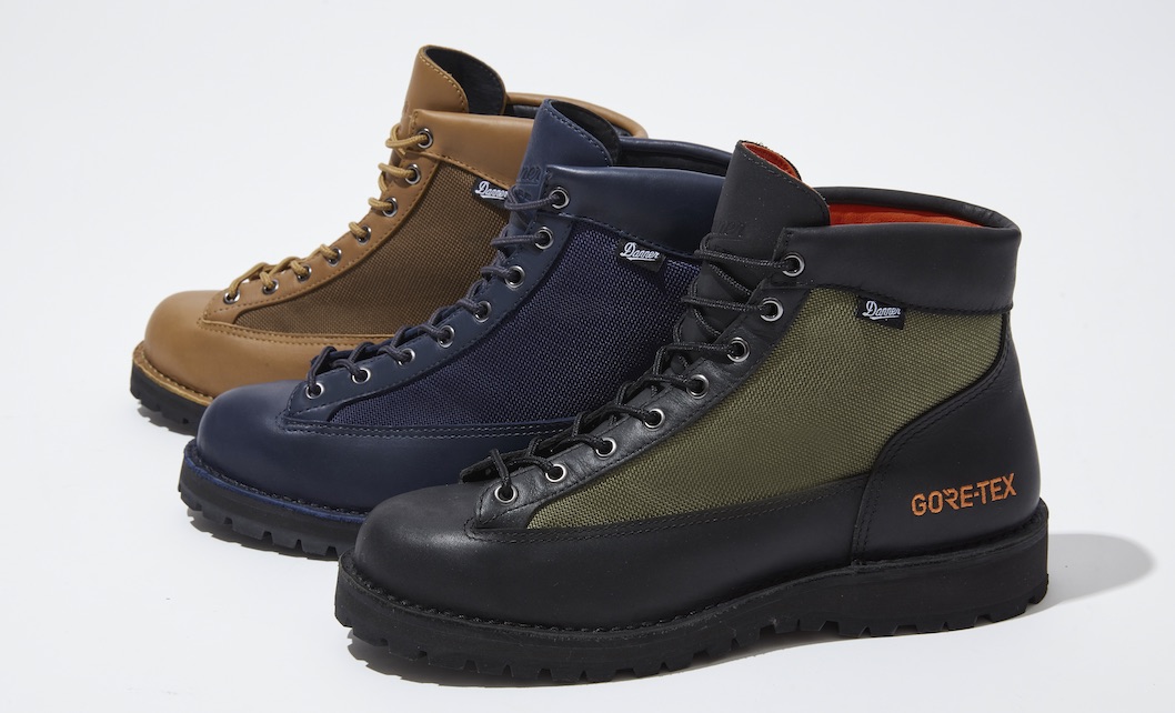 新生ダナーフィールドは、大きなGORE-TEX刺しゅうロゴとニューカラーに