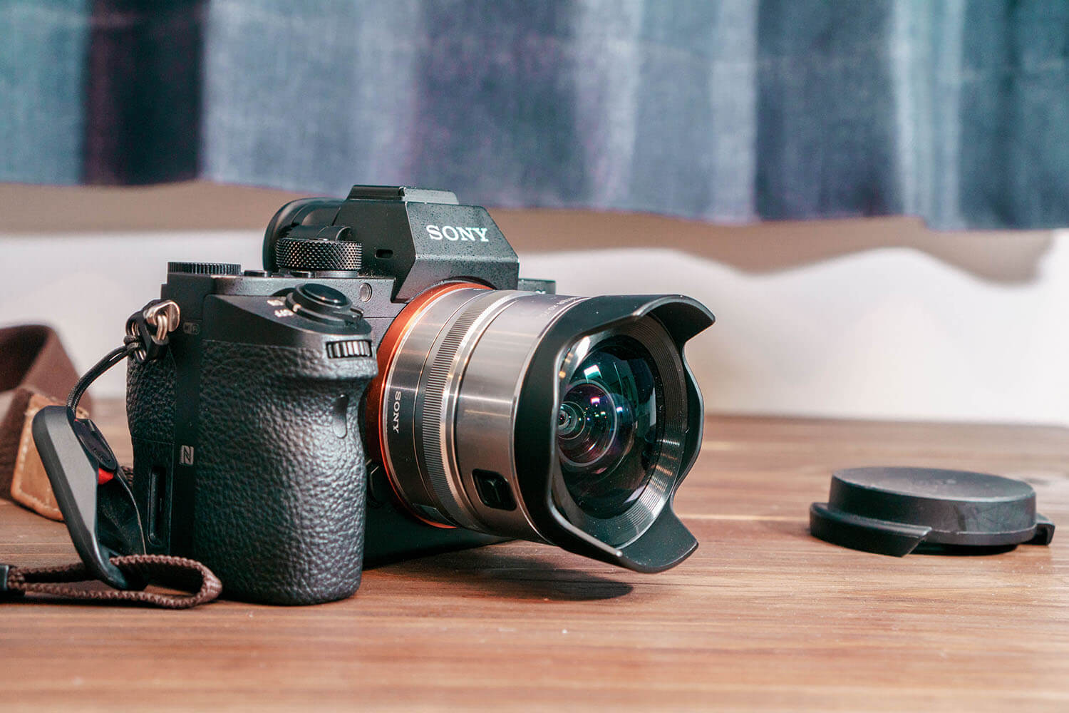 レビュー】広く撮りたいを叶えるSonyの16mm F2.8（SEL16F28） 広角レンズ