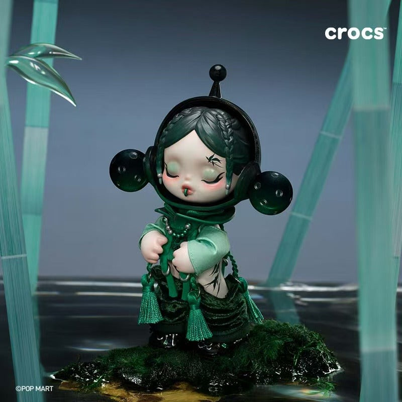 Skullpanda x CROCS OOTD Figure – WHOOPEA