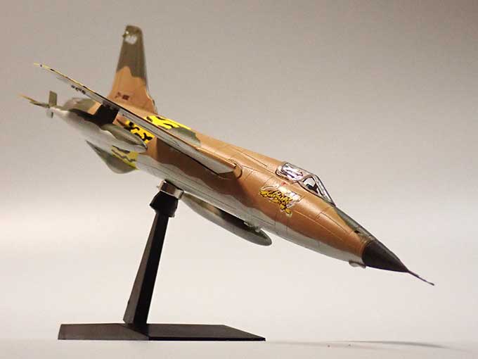 1/144 プラッツ製 F-105D サンダーチーフ、グエン機で製作 | ウォル