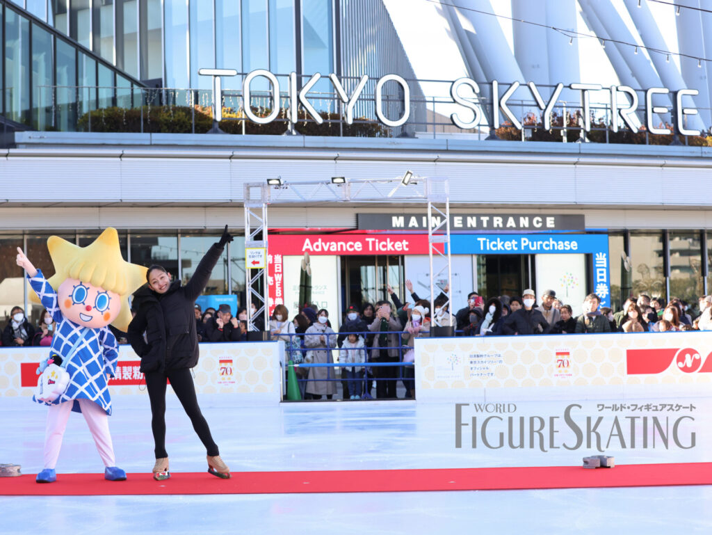 安藤美姫が東京スカイツリーで初滑り | WFS-Web ワールド・フィギュア