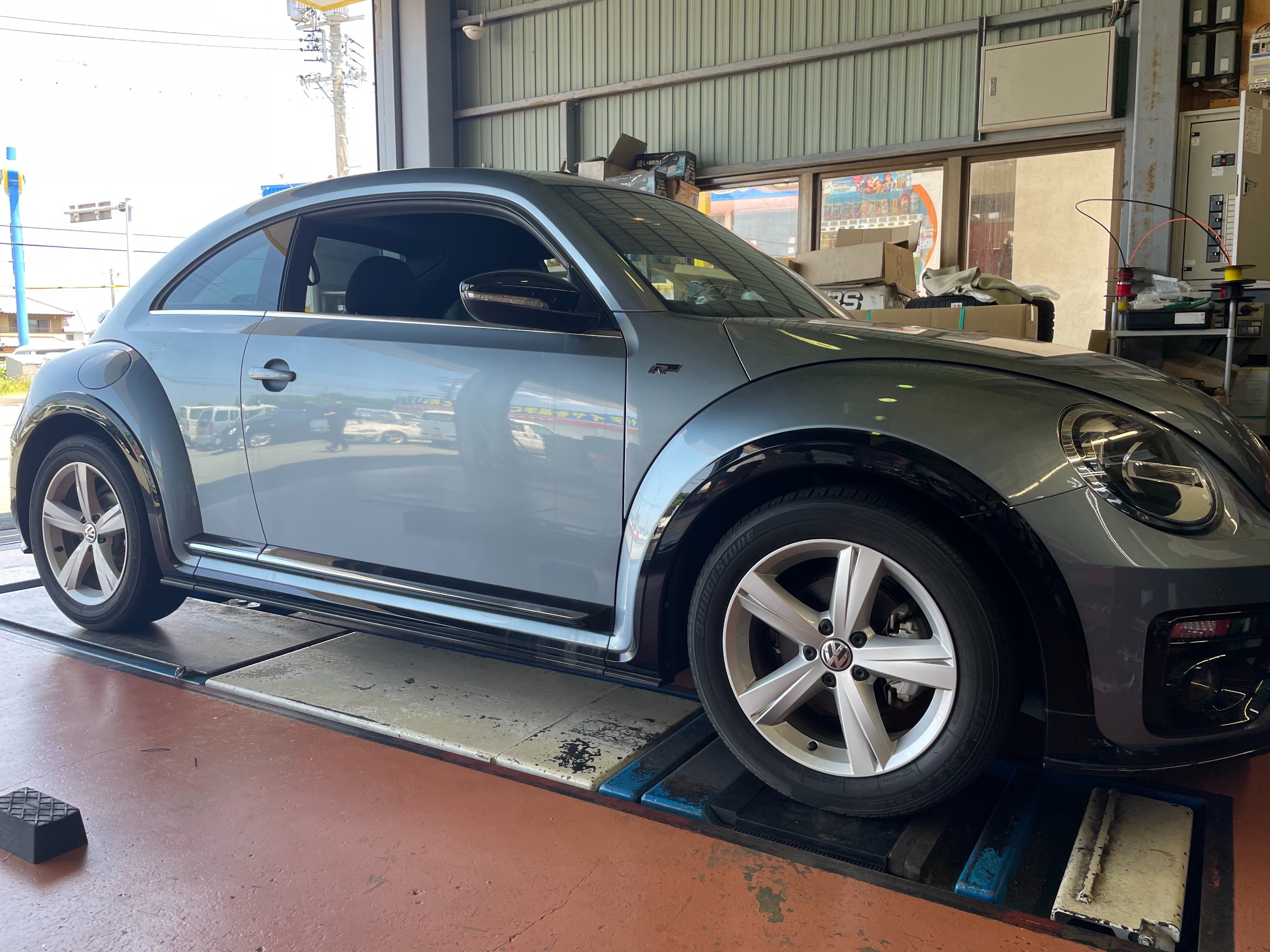 VW ザビートル Rライン アイバッハ ダウンサス&ホイール交換