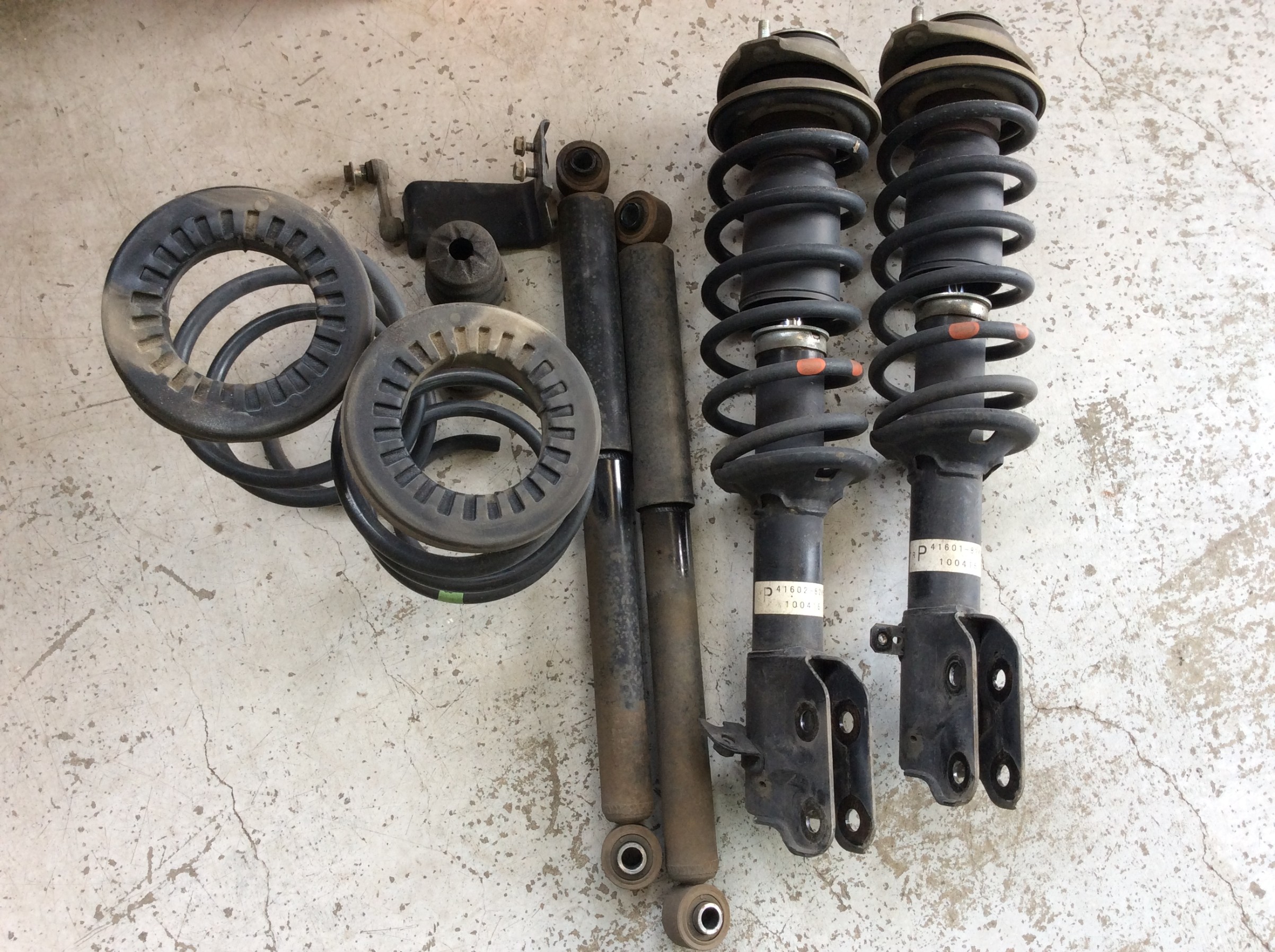 パレットSW MK21S ショックアブソーバー交換します！ | スズキ