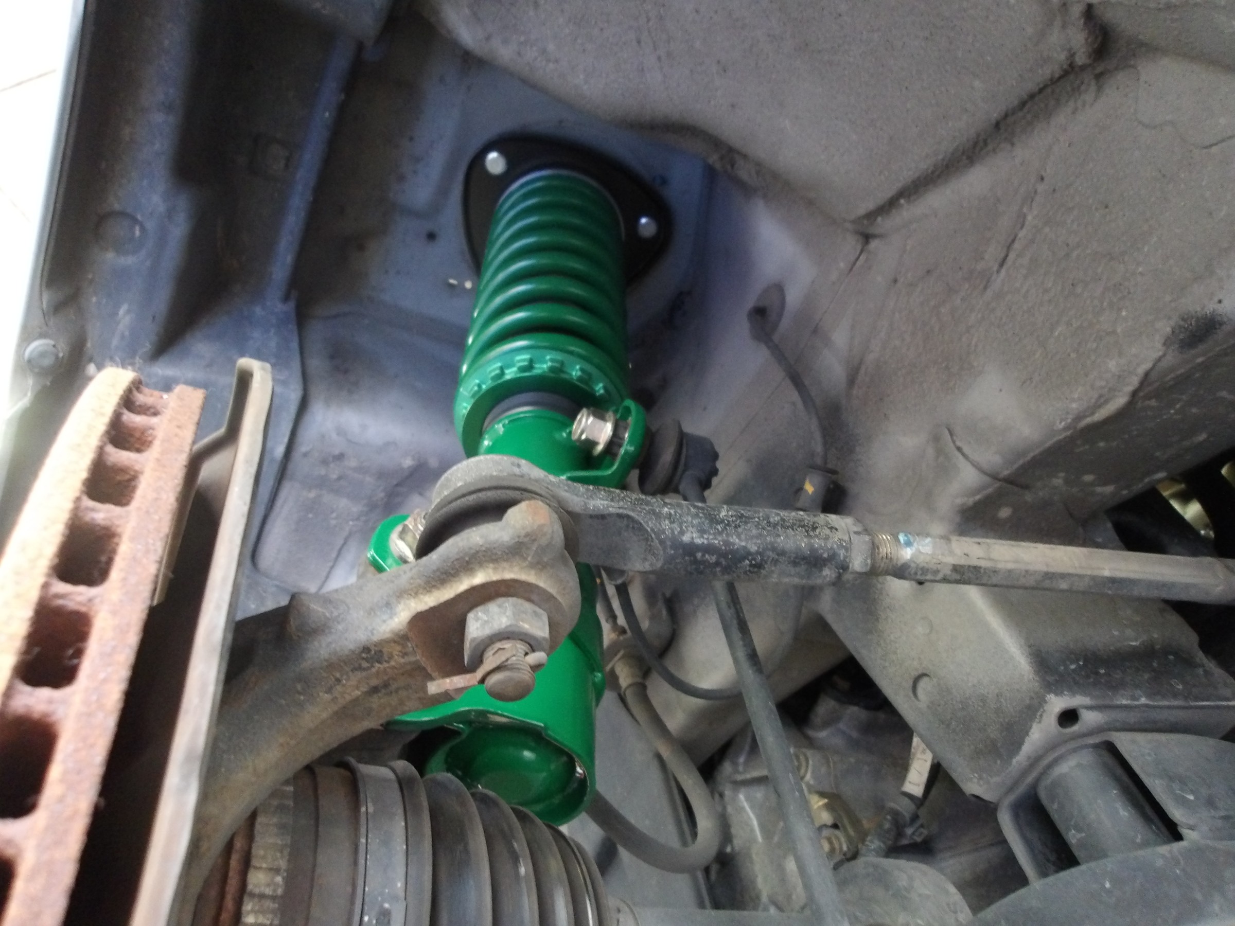 ステップワゴン（RF3）テイン製車高調「STREET BASIS Z」装着