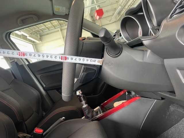 SUZUKI SWIFT Sport ZC33S × ローポジレール装着 ステアリング