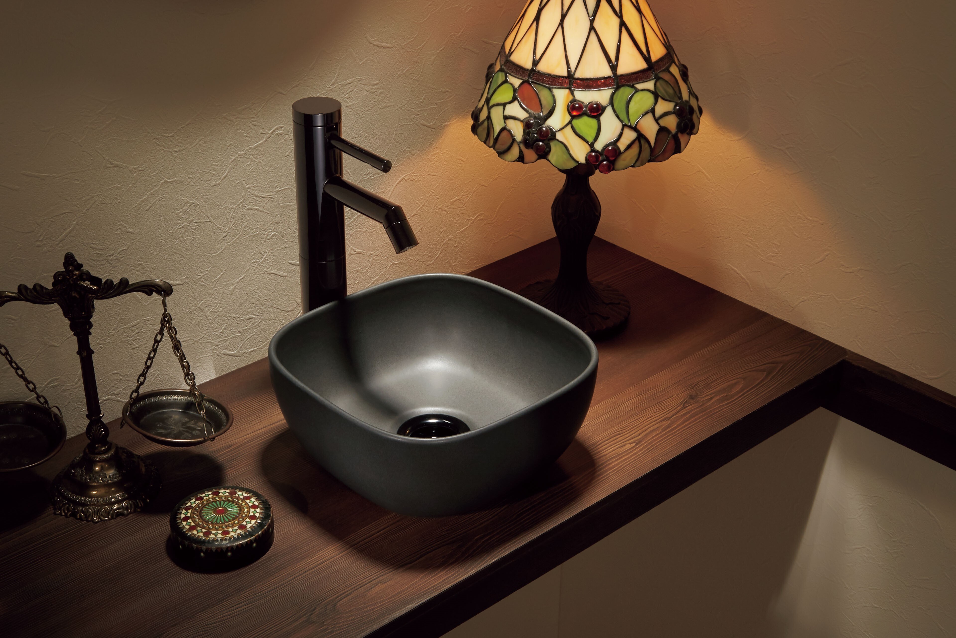 SB1809｜手洗器｜美しいデザインの洗面ボウルならセラトレーディング