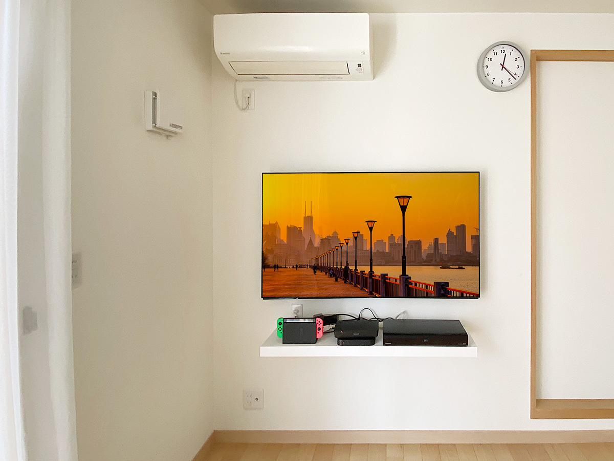 愛知県名古屋市で55型パナソニック有機ELテレビ(TH-55FZ950)とウォール