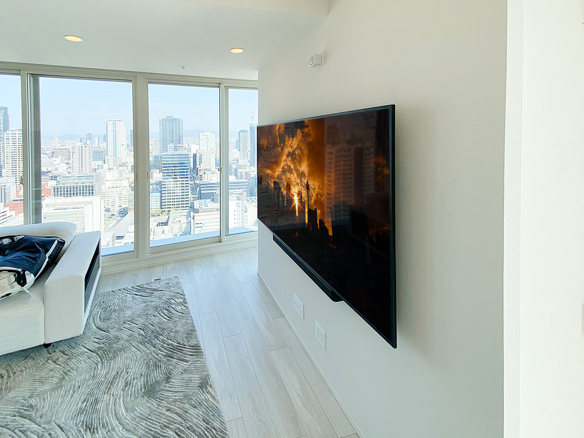 大阪市のマンションで75インチ大型液晶テレビ(KJ-75X8000H)とサウンド