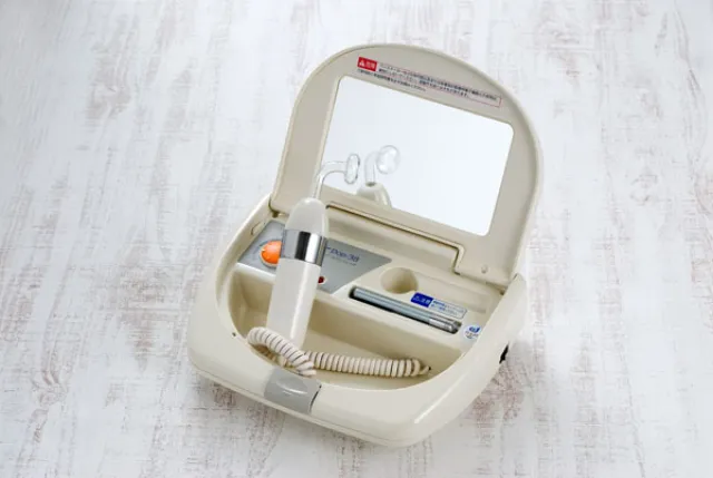 バイオレットレイ（紫光線）