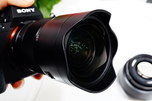 FE 28mm F2（SEL28F20）発表。ソニーストア先行予約販売開始。 | 店長