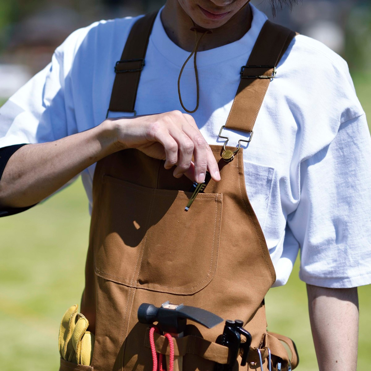 FIRE PROOF ワークエプロン(ブラウンダック) - アウトドア・キャンプ