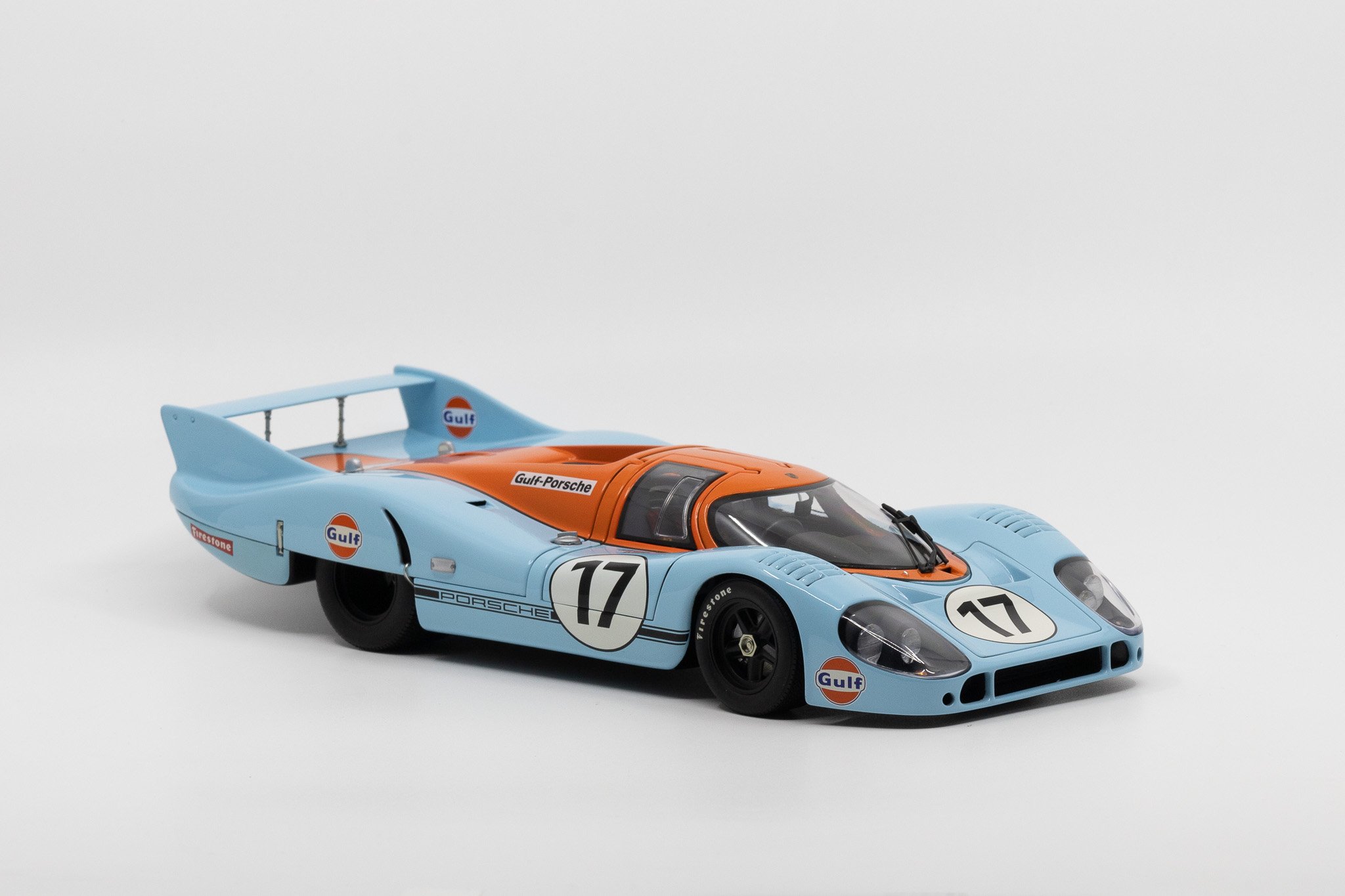 Autoart Porsche 917 Long Tail #17 LeMans 1971 Gulf J.Siffert D