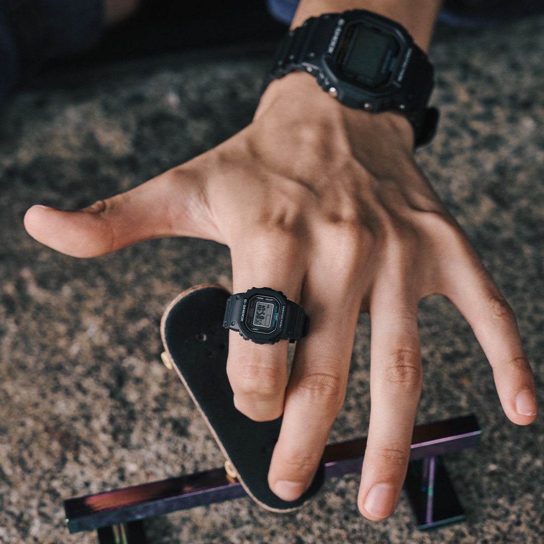 G-SHOCK nano - DWN-5600 - 製品情報 | G-SHOCK 腕時計