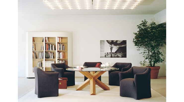 684 PICCOLA TENTAZIONE（ピッコラテンタツィオーネ ラウンジアーム