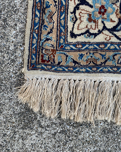 愛知県 O様 (ペルシャ絨毯：クリーニング、房交換、シミ取り色付け、傷