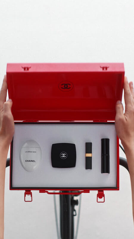 DATING-SET - CHANEL BEAUTY ESSENTIALS | CHANEL シャネル