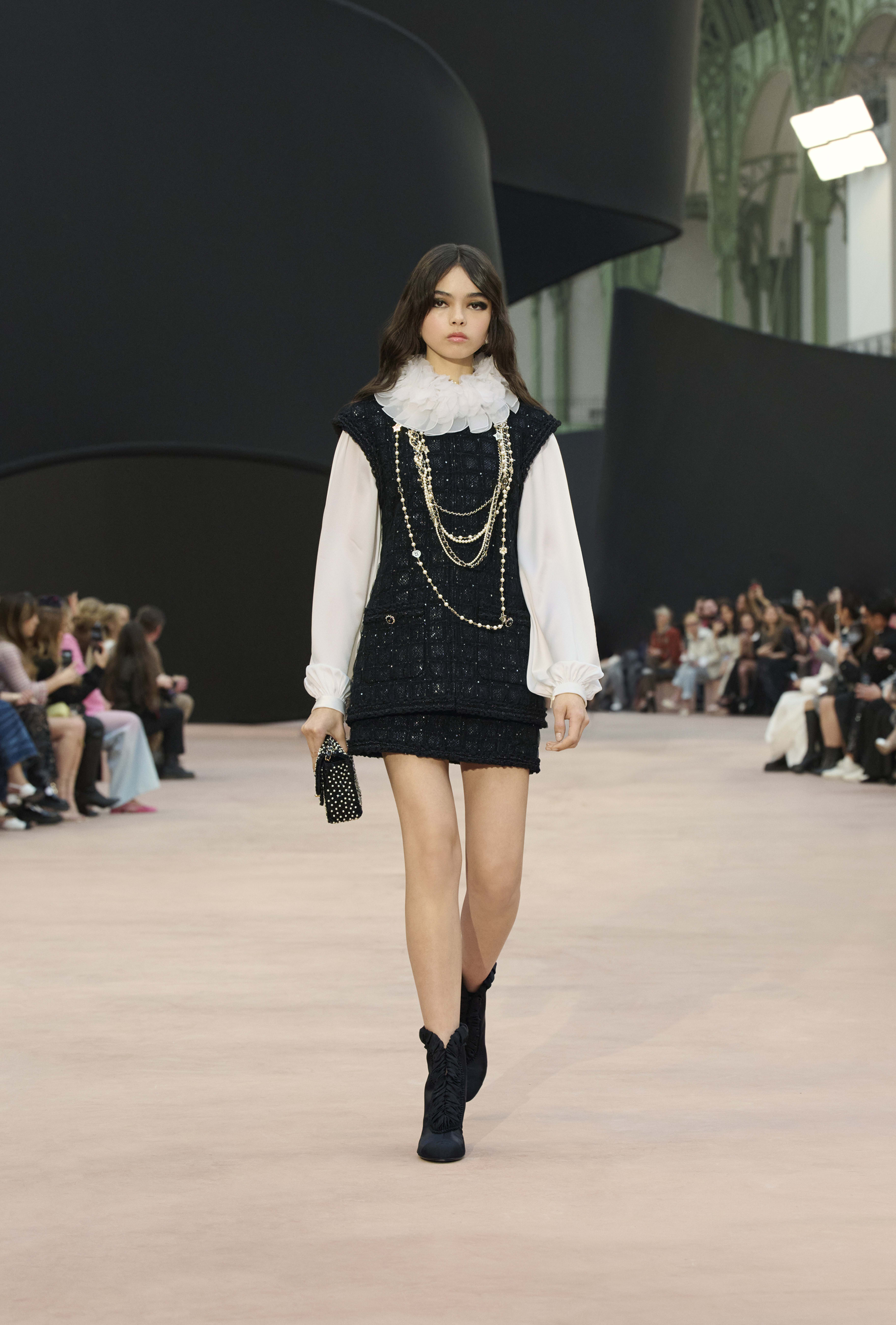 Short boots - Silk satin & grosgrain, black — Fashion | CHANEL
