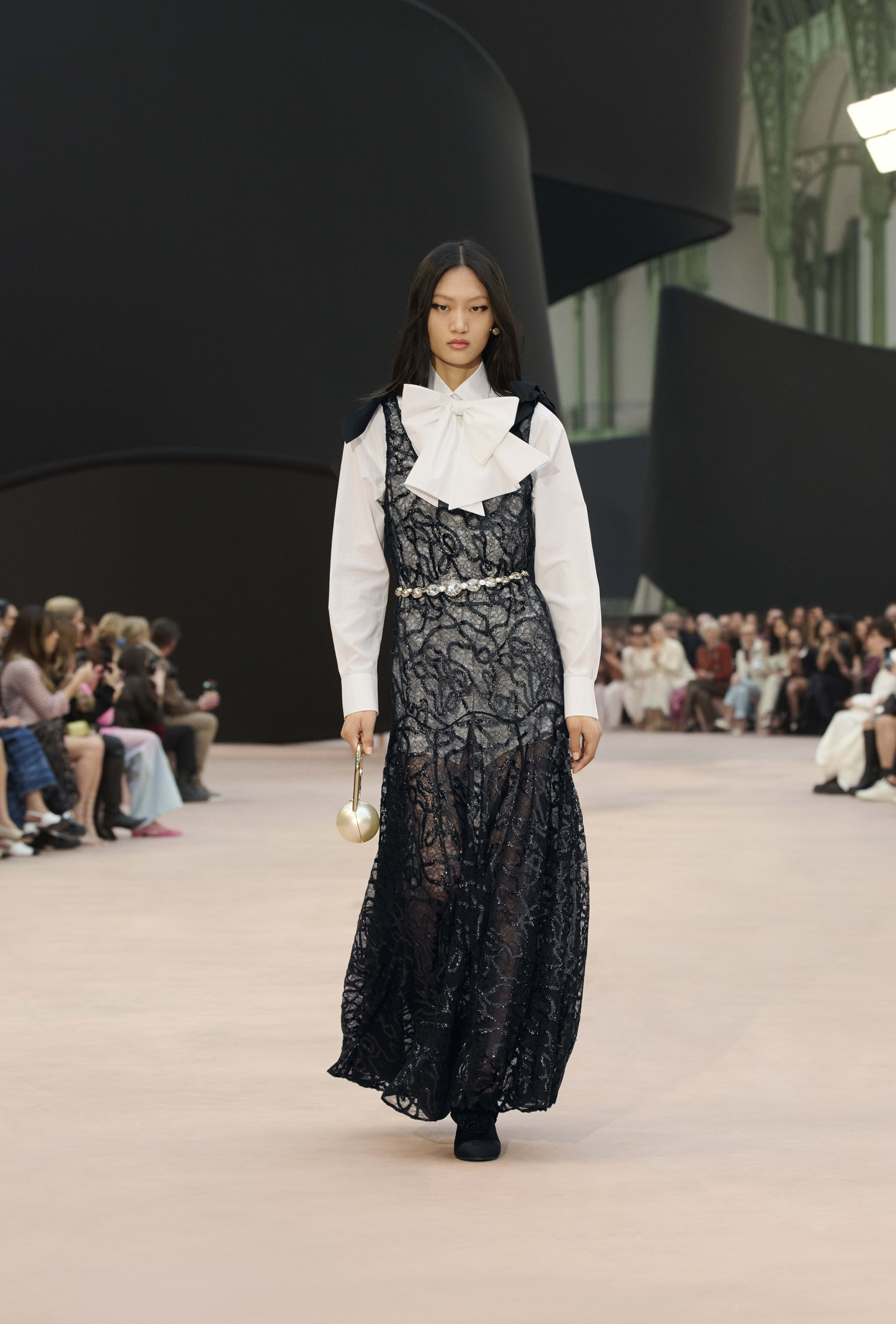 ロング ドレス - スパンコール エンブロイダリー レース、ブラック