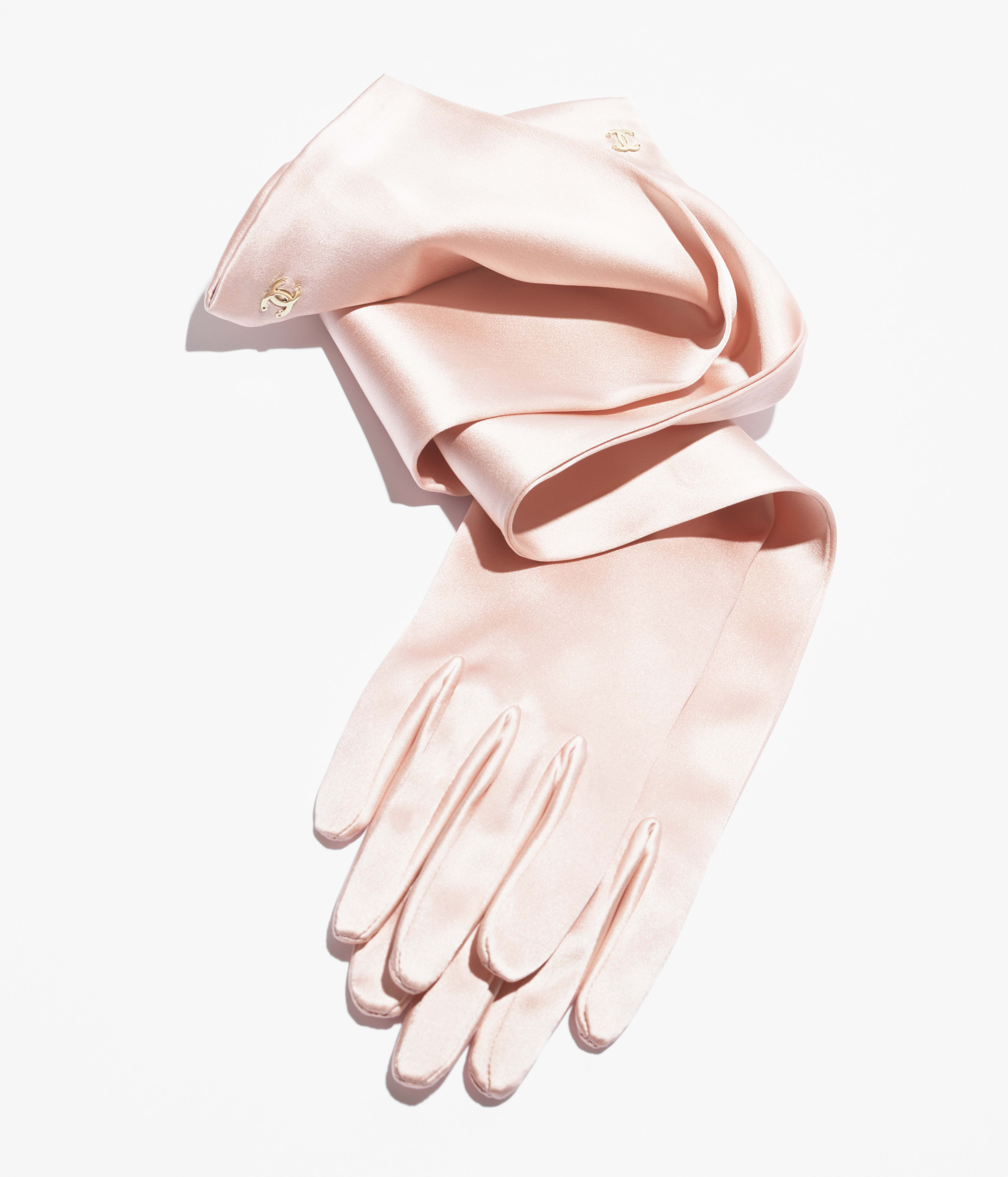 グローブ - シルク サテン、ピンク — ファッション | CHANEL シャネル