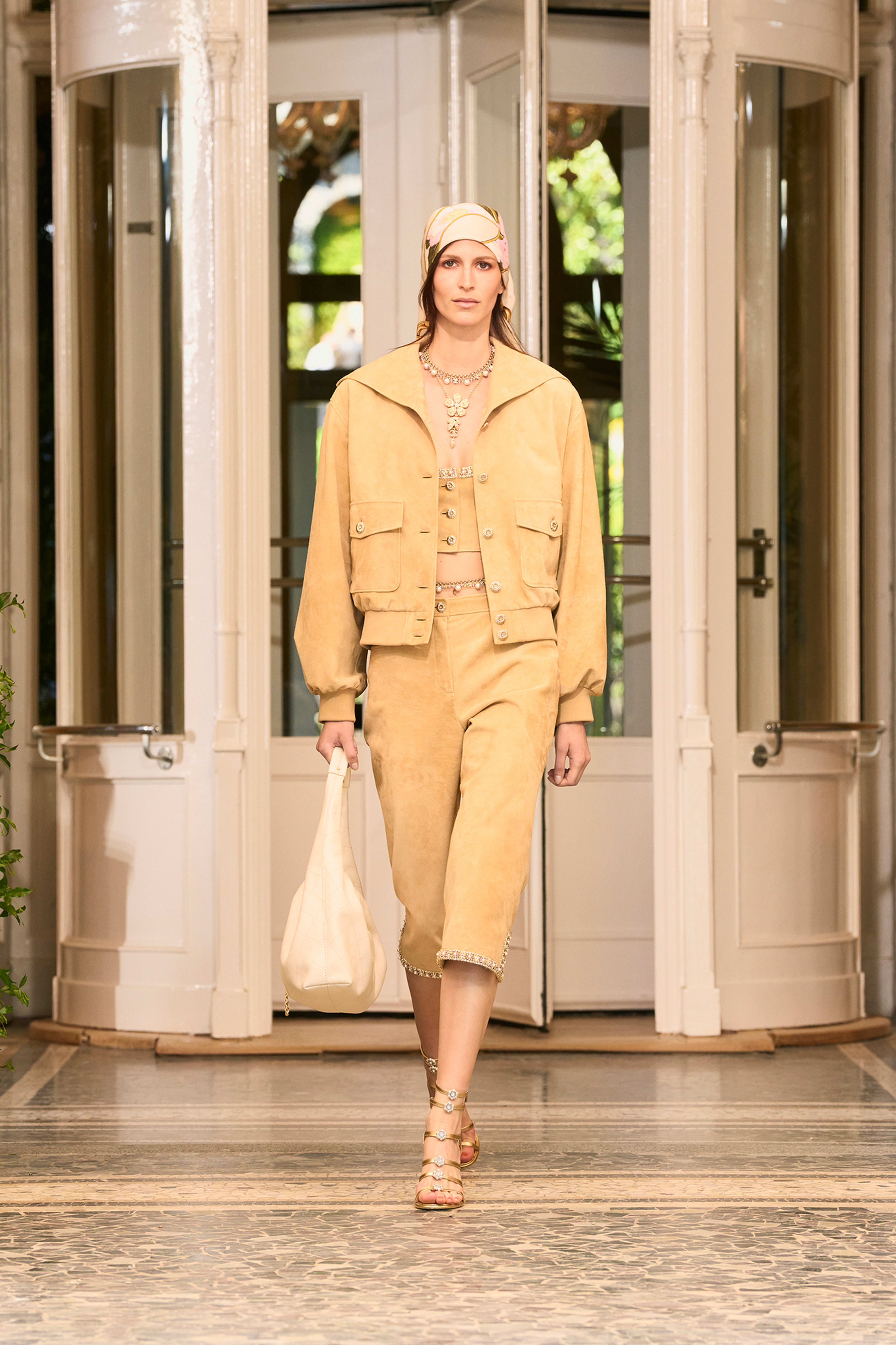 ジャケット - スエード カーフスキン、ベージュ — ファッション