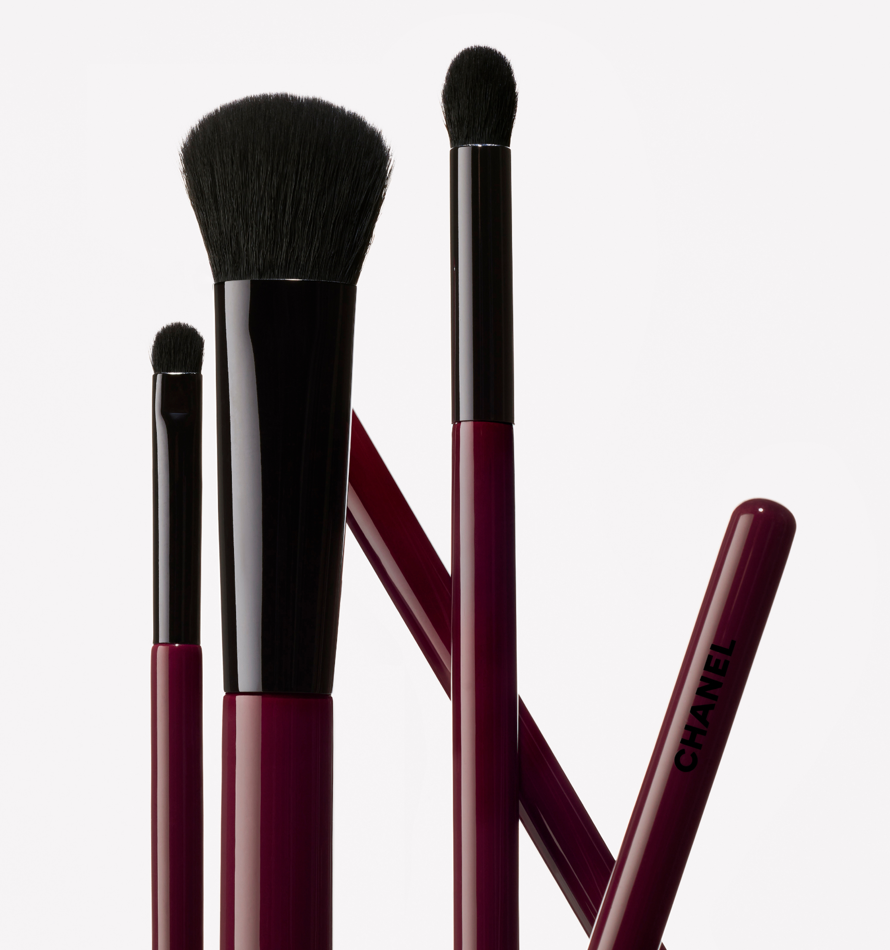 フェイスブラシ - メークアップ | CHANEL シャネル