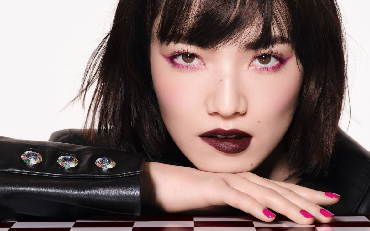 アイブラシ - メークアップ | CHANEL シャネル