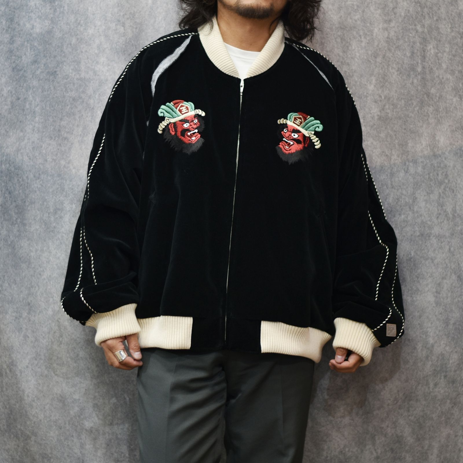 el conductorH - VELVETEEN YAMA KING EMBROIDERED SOUVENIR JKT