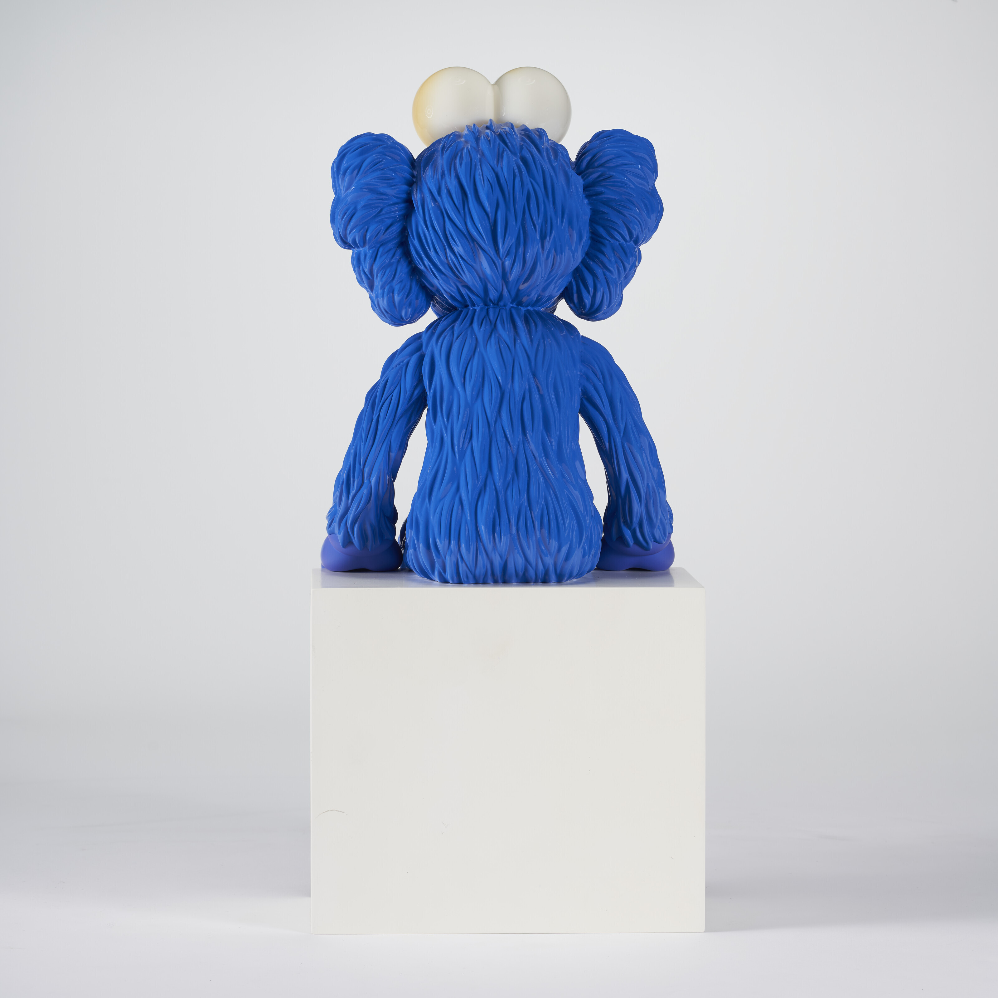 KAWS (B. 1974), SEEING (BLUE) | Christie's
