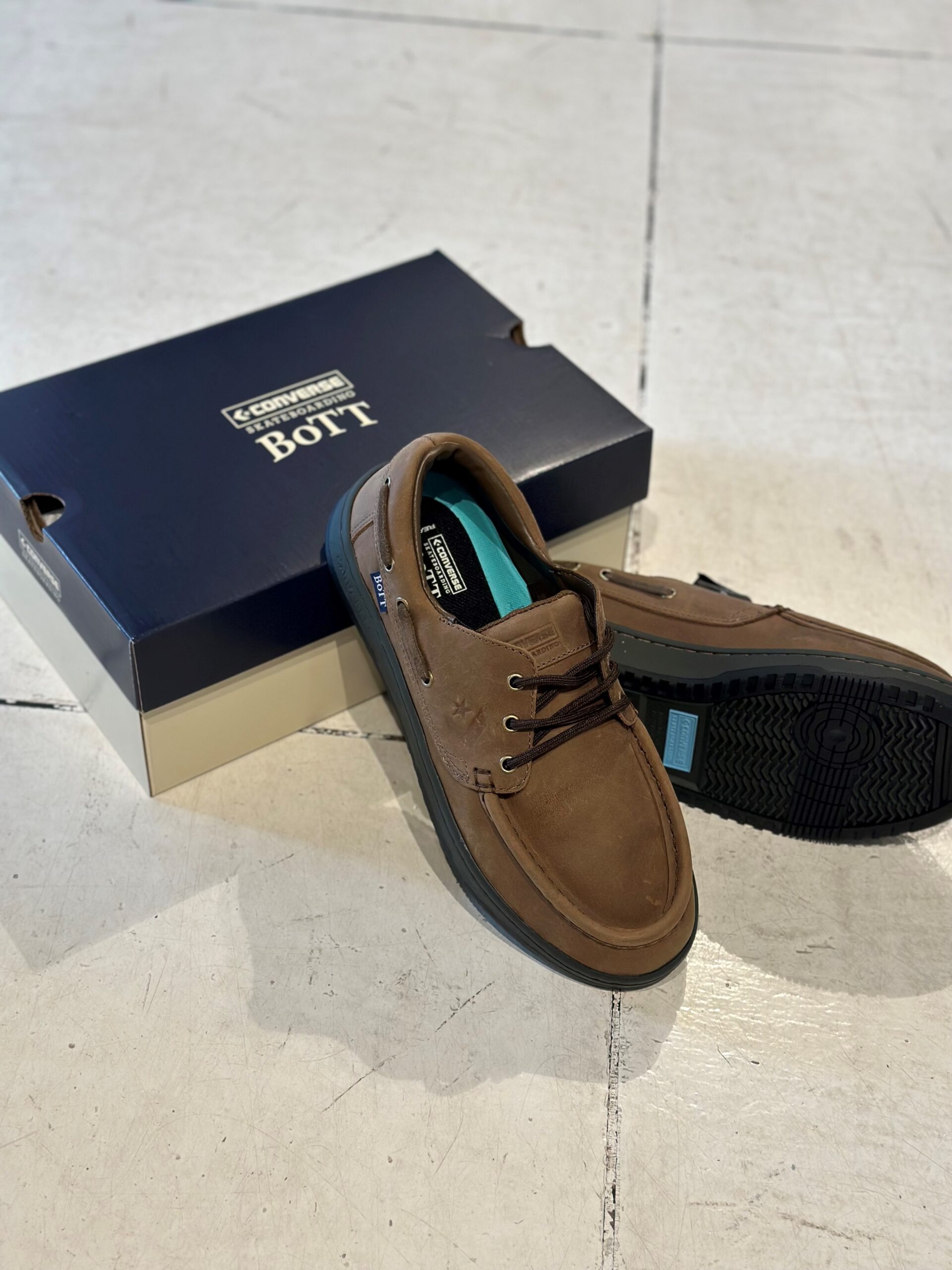 CONVERSE BoTT ブラウン デッキシューズ ブラウン CONVERSE デッキ