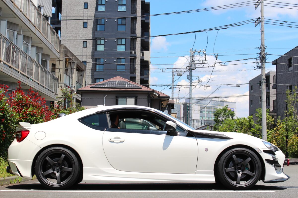 ZN6 86にRAYS グラムライツ 57CR スペックDを装着！ | 相模原店 | 店舗