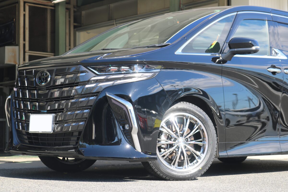 40アルファードをスタッドレスもカッコよく仕上げちゃいます