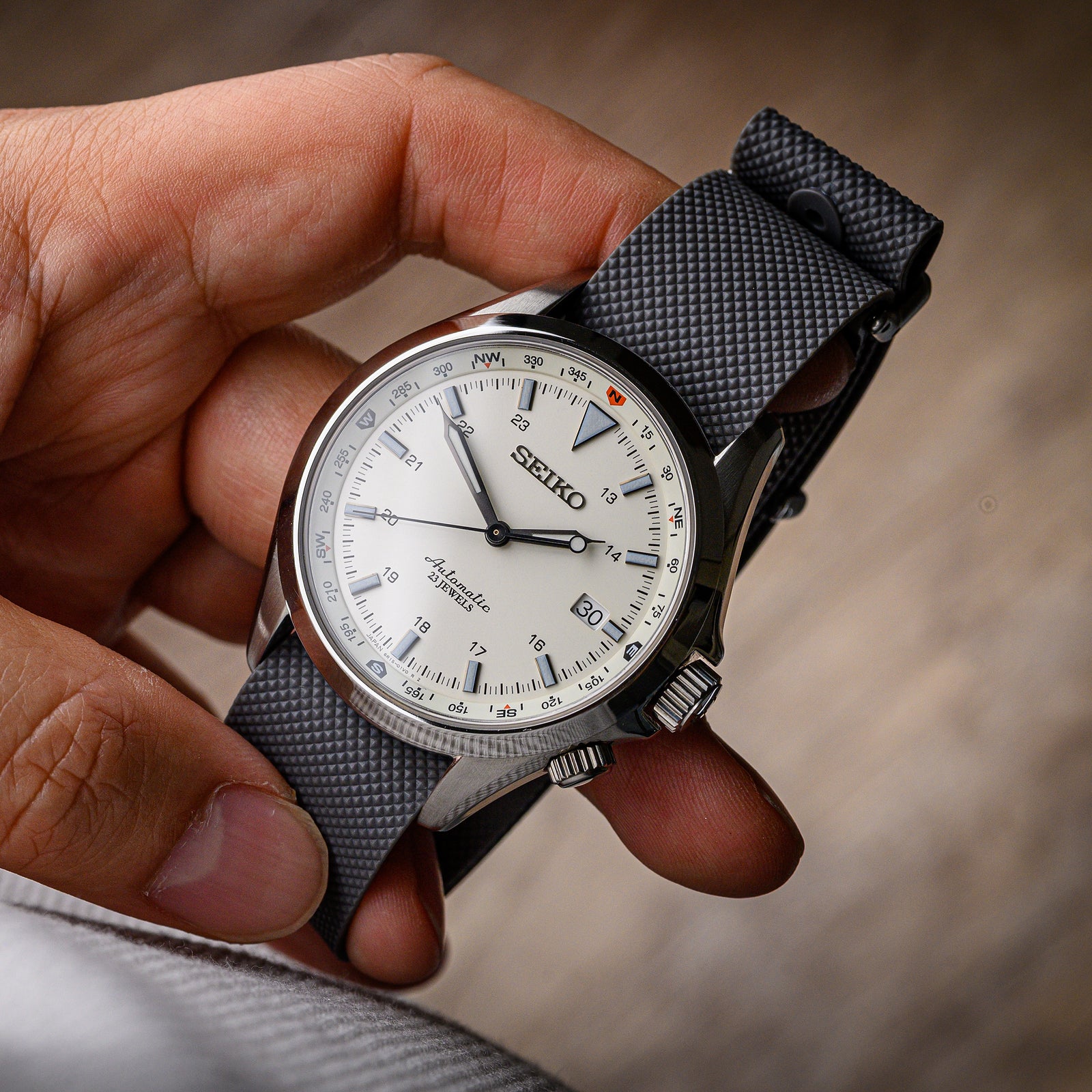 22mm Single-Piece Expedition Rubber Strap (ZX01) – Crafter Blue