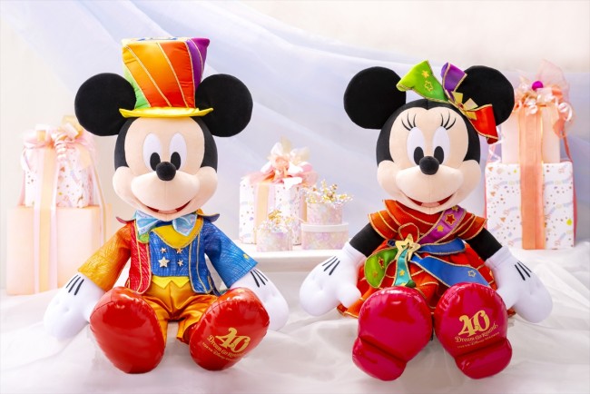 TDR40周年“予約販売限定グッズ”登場へ！ ぬいぐるみセットやピンバッジ