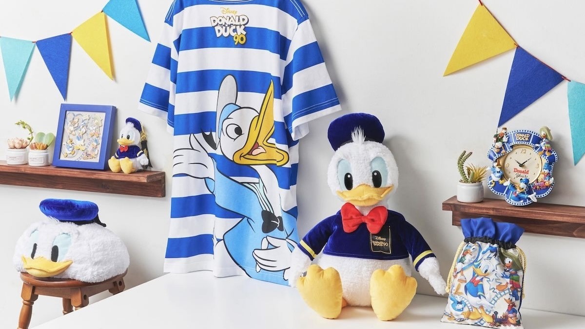 ドナルド“90周年記念コレクション”登場へ！ マリンルックのぬいぐるみ