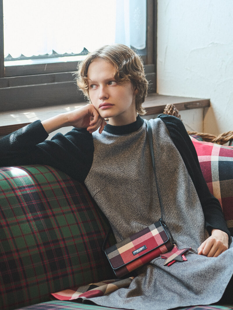 BLUE LABEL CRESTBRIDGE(ブルーレーベル・クレストブリッジ)【公式サイト】