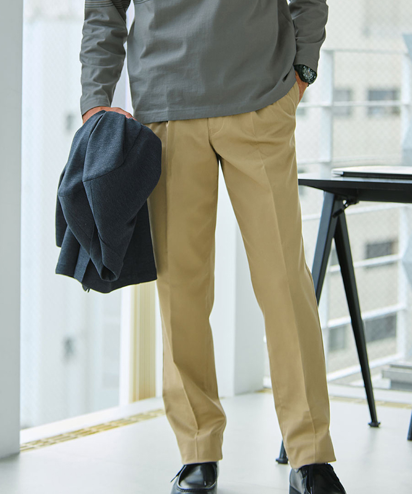 メンズ 【ベストセラー】ストレッチ 2タック チノパンツ【シワになり