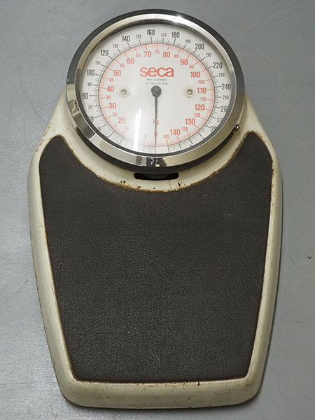 seca アナログ体重計 ドイツ製　ヴィンテージ ドイツ製<br>アンティーク<br>体重計 | アンティーク山本商店