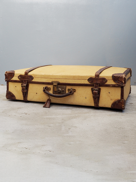 【 鍵付き 】アンティーク総天然皮革製トランク バッグ 中型 英国製アンティーク<br>鍵付<br>牛革トランク | アンティーク山本商店