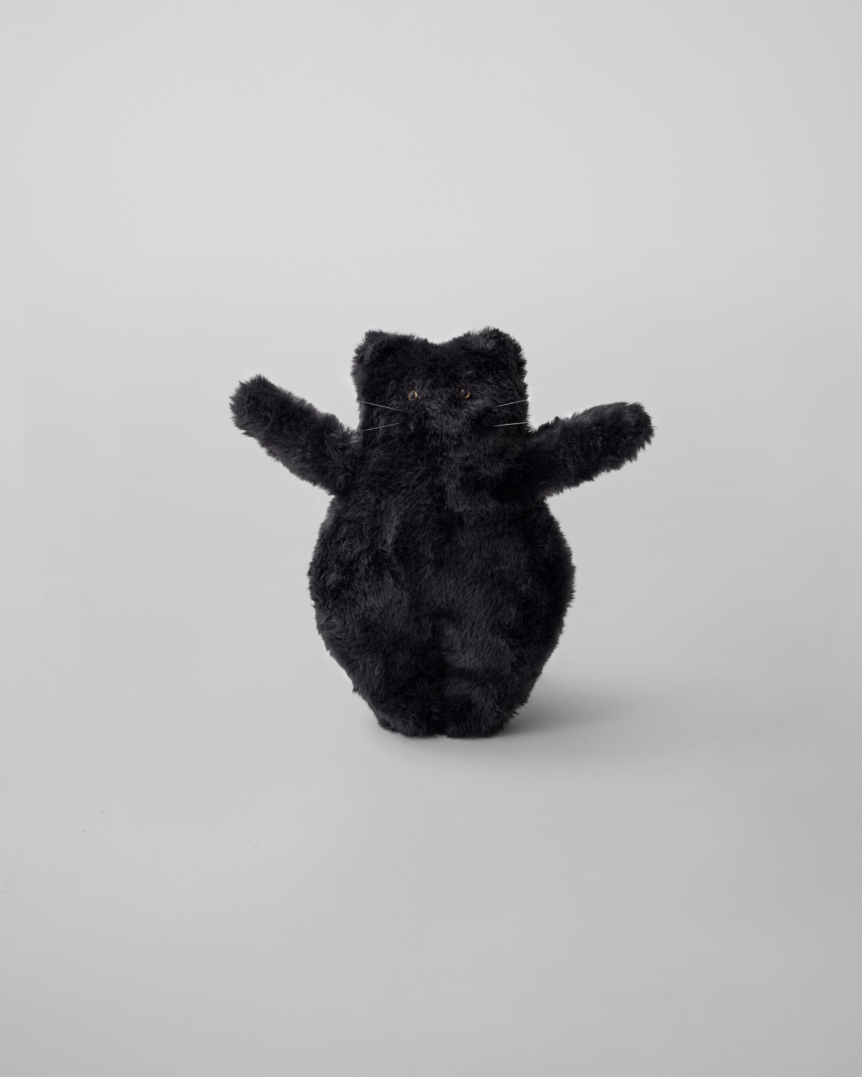 Tちゃん （Black ver.） ｜ 甘すぎない愛らしさ。ギフトにも人気の