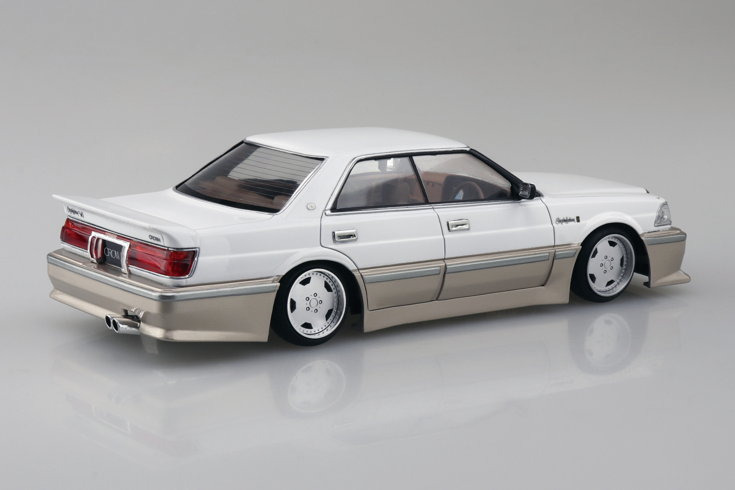 1/24 インシュランス UZS131 クラウン '89（トヨタ）｜株式会社 青島