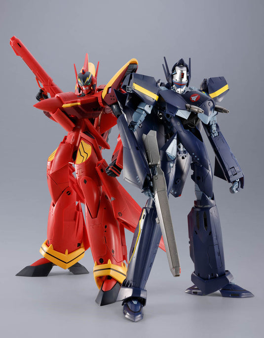 Bandai - Macross 7 DX Chogokin: VF-17S Nightmare Stealth Valkyrie